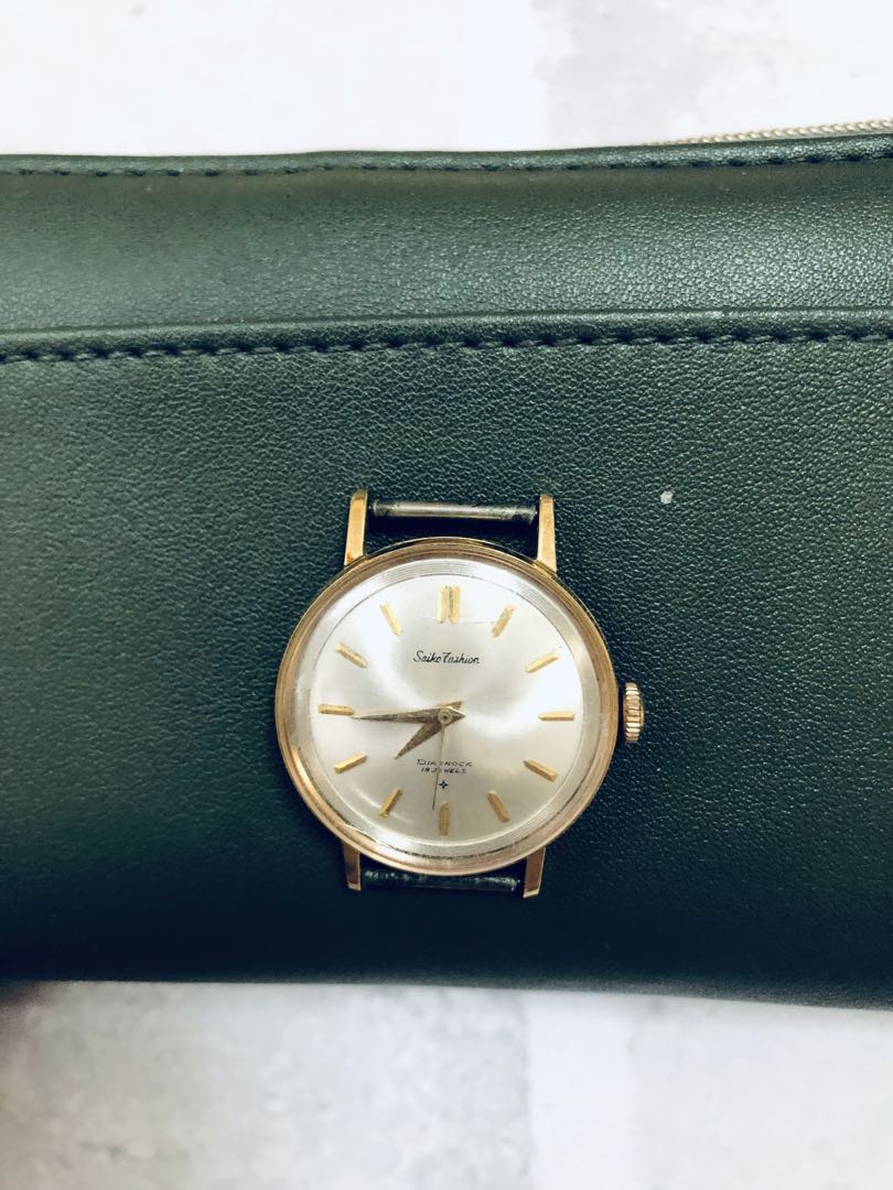 Seiko Fashion 0 Analog Quartz Women