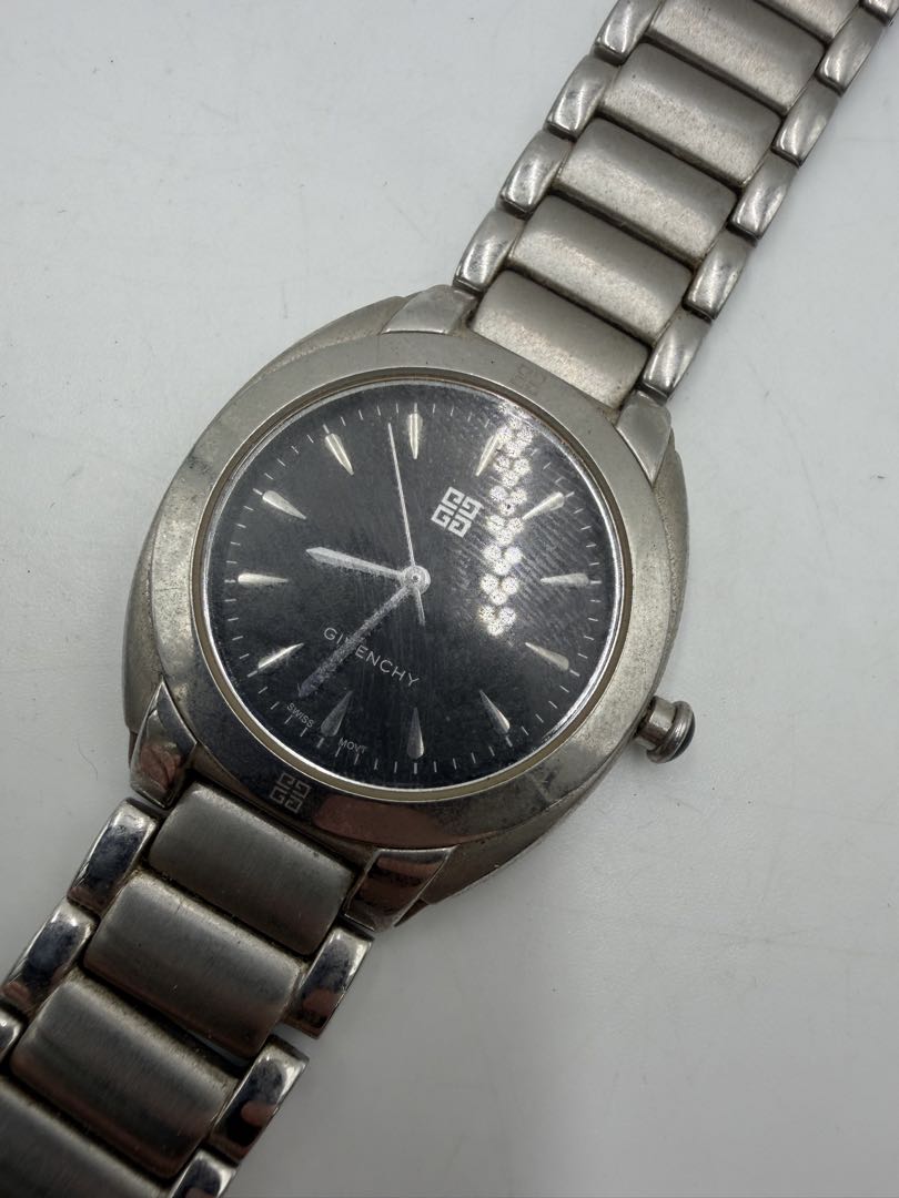 Givenchy Analog Quartz Men ジバンシー Pr.19.0 Watch ジャンク