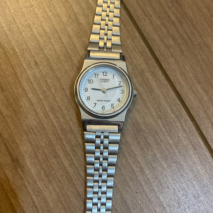 Casio LQ-333 Analog Quartz Women