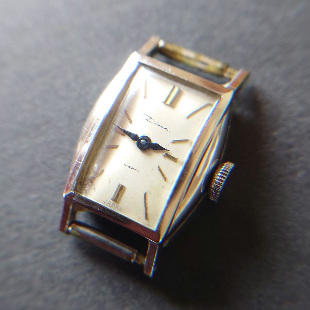 Orient DIANA 56558 Analog Mechanical (Manual) Women