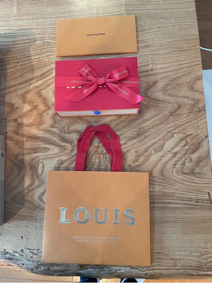 Louis Vuitton Analog Quartz Men