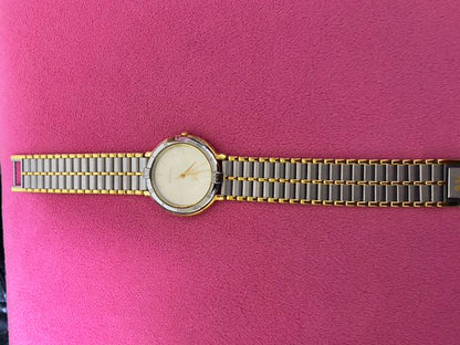 BURBERRY Analog Quartz Women
