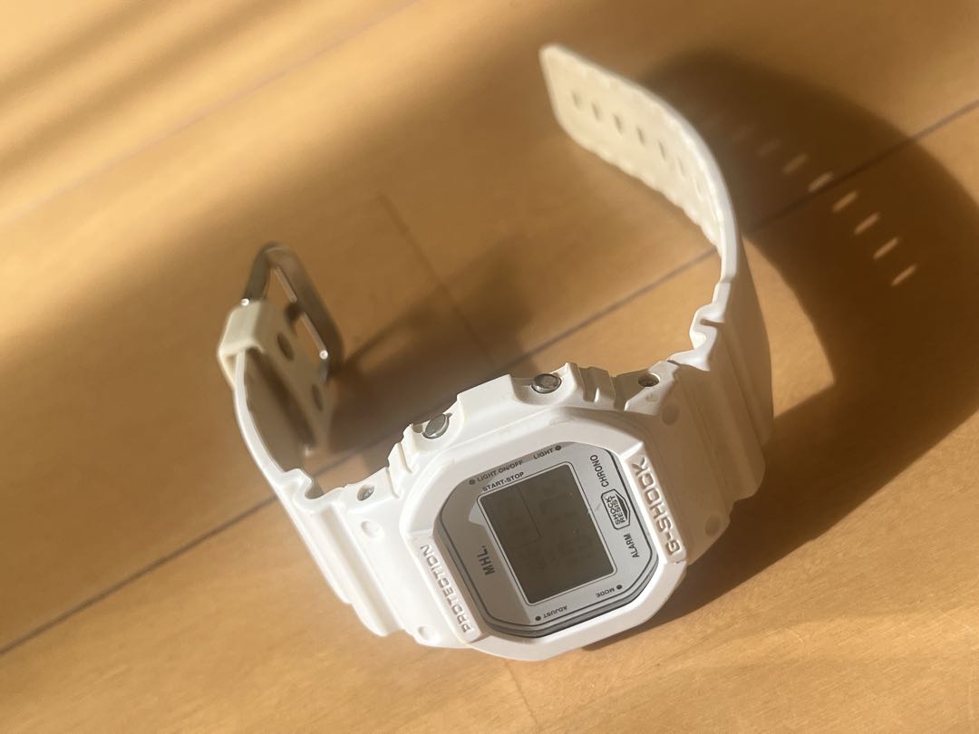 MHL Digital Quartz Women