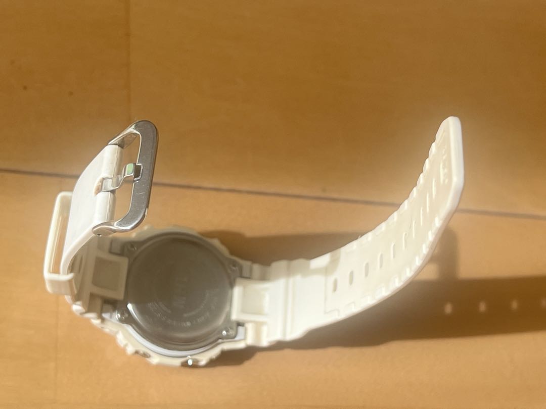 MHL Digital Quartz Women