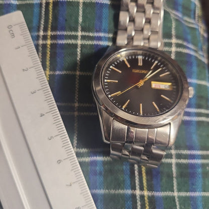 Seiko 7N43-0AM0 Analog Quartz Men