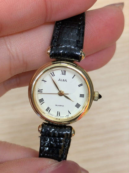 Seiko Alba V233-0700QZ Analog Quartz Women