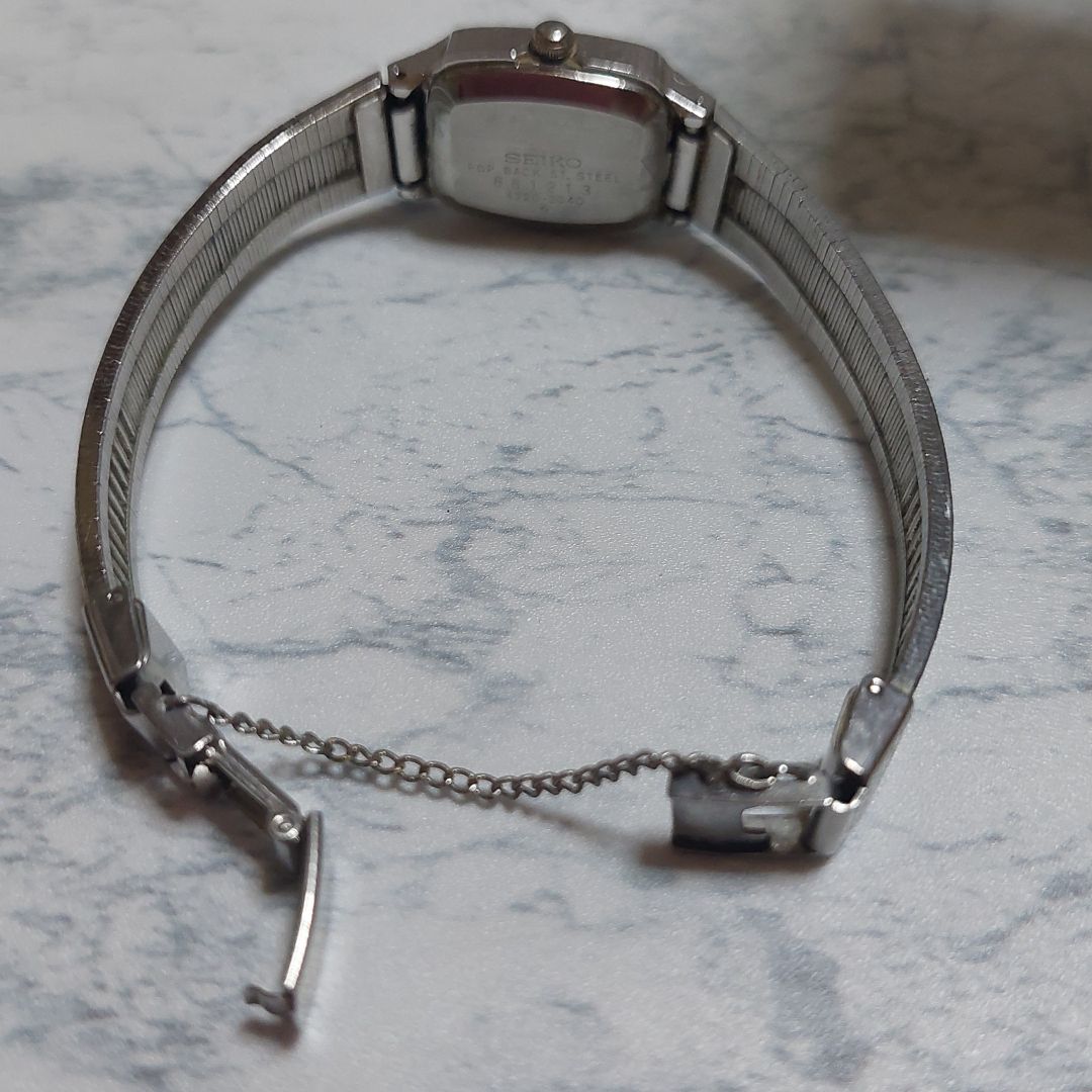 Seiko 4720-3040 Analog Quartz Women
