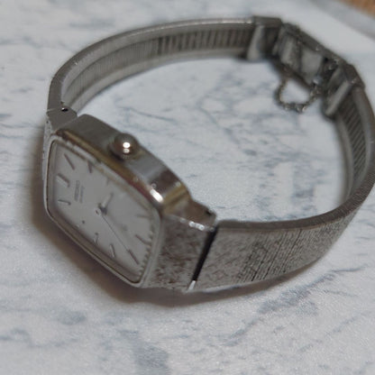 Seiko 4720-3040 Analog Quartz Women