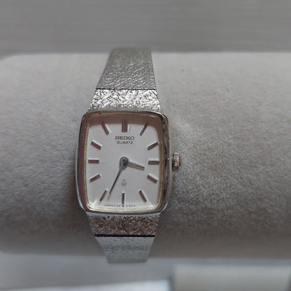 Seiko 4720-3040 Analog Quartz Women