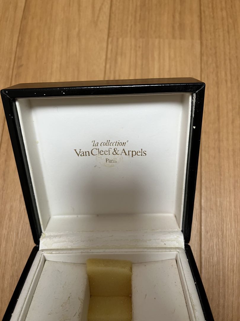 Van Cleef And Arpels Digital Women