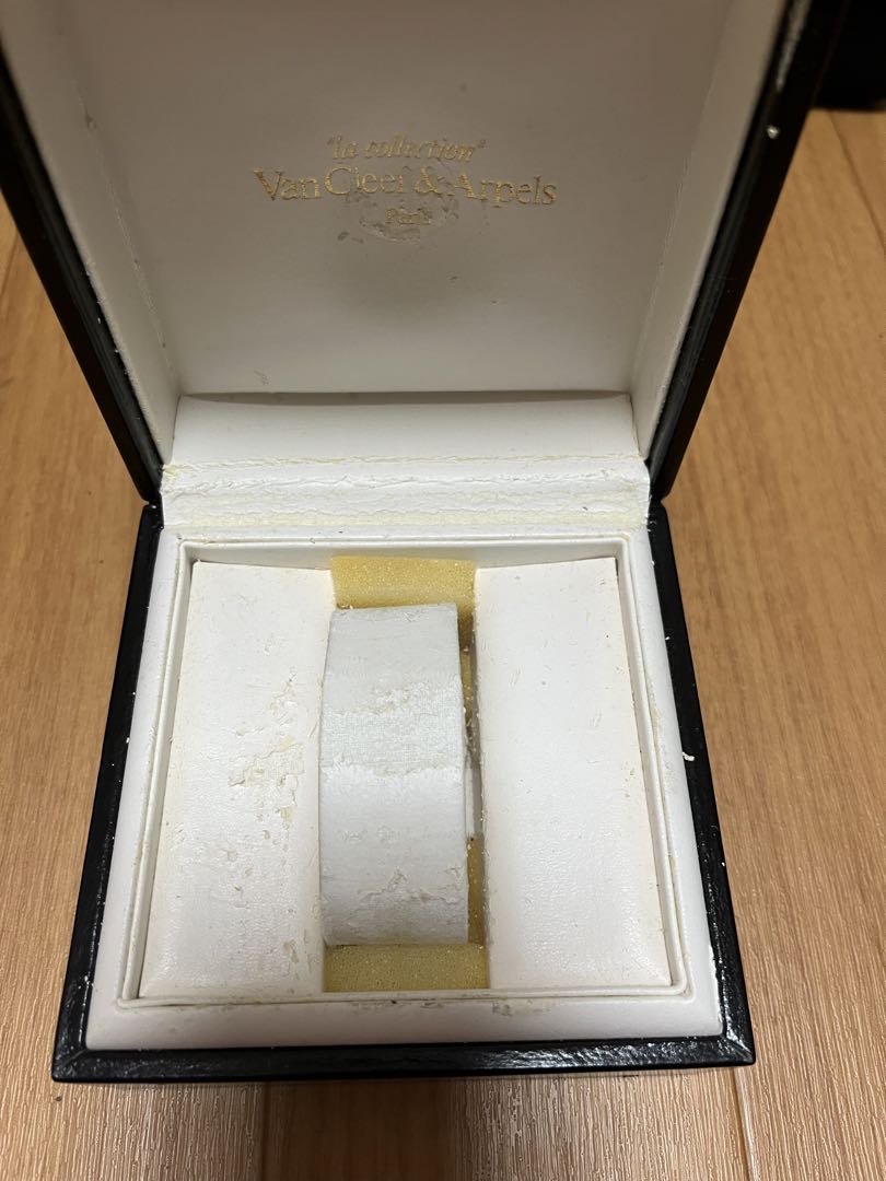 Van Cleef And Arpels Digital Women
