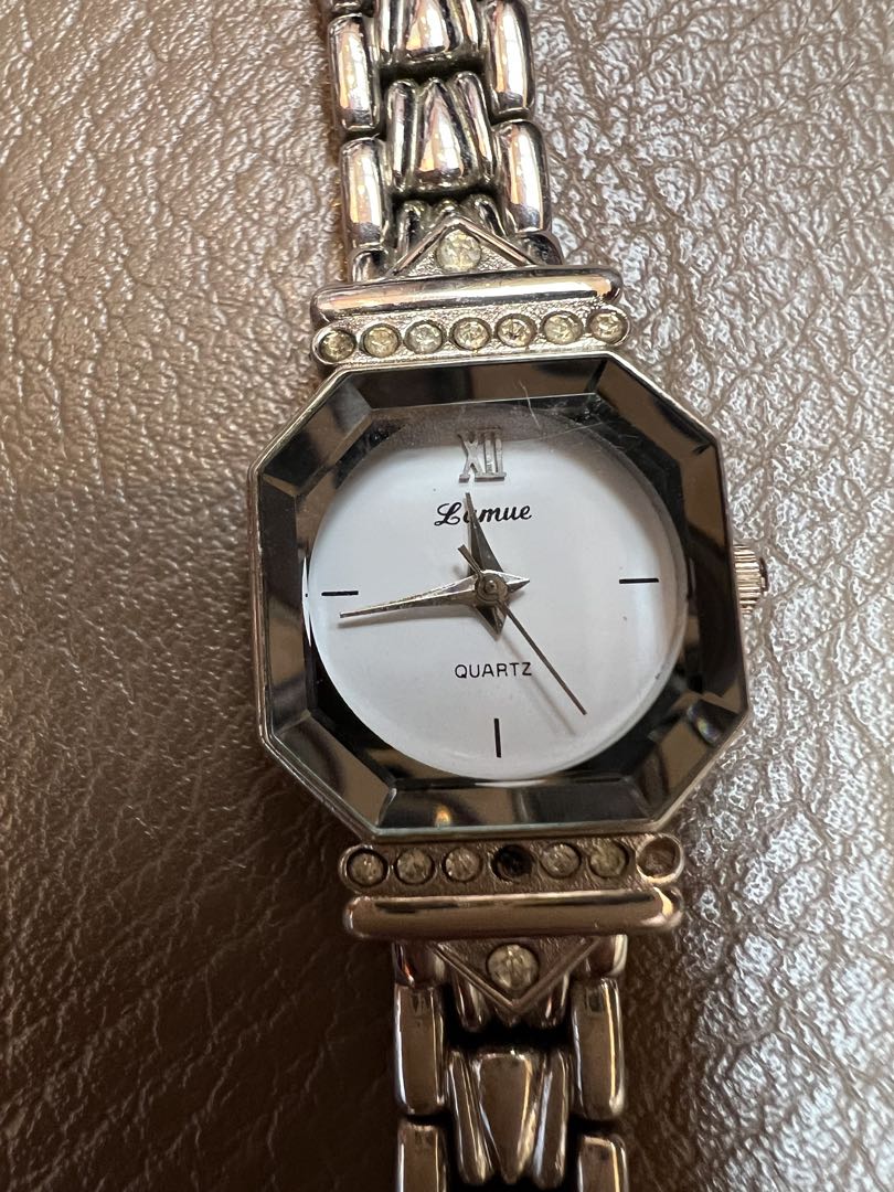 J-axis Analog Quartz Women