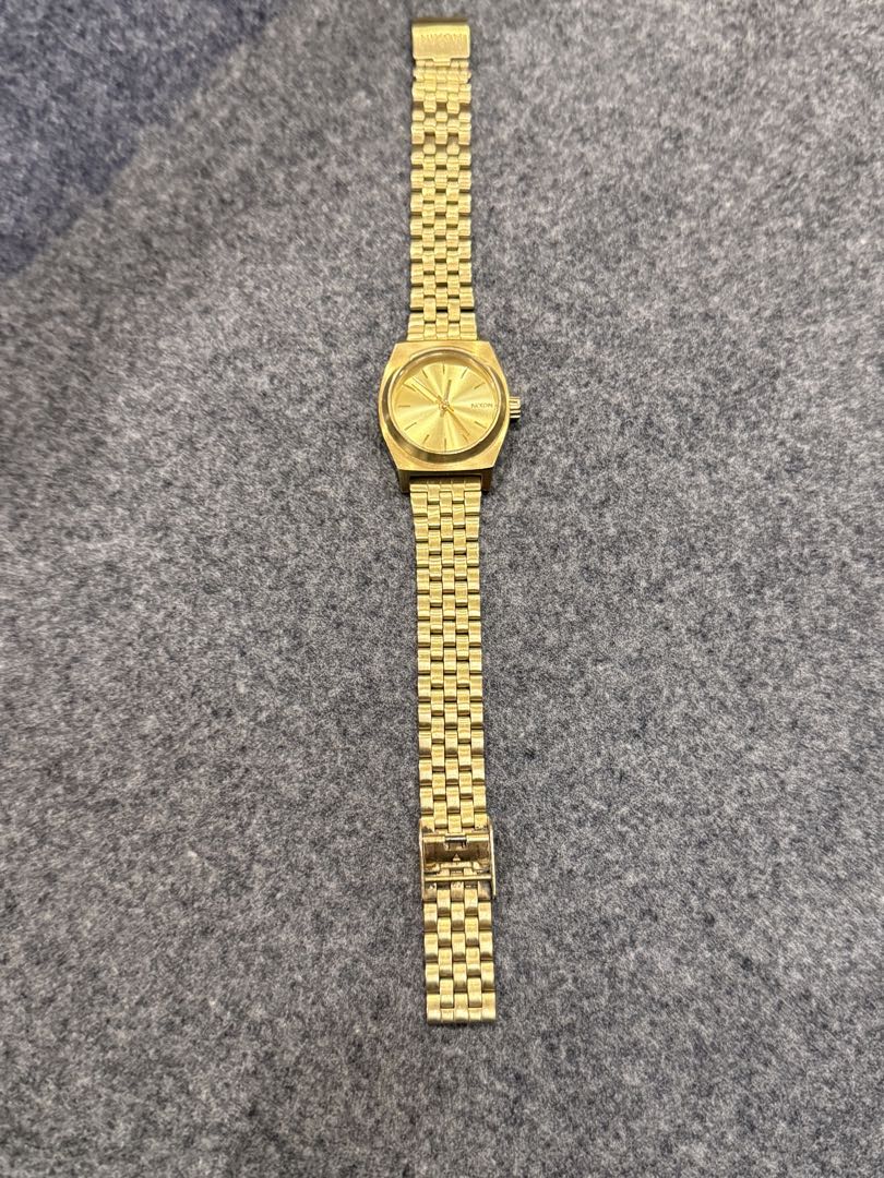 Analog Quartz Women