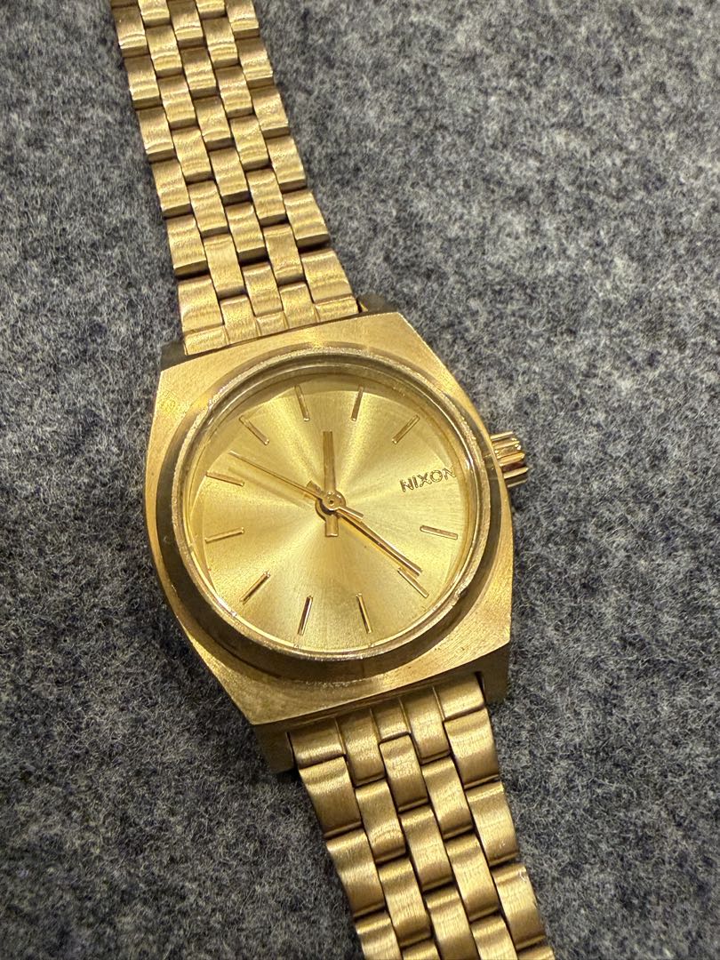 Analog Quartz Women
