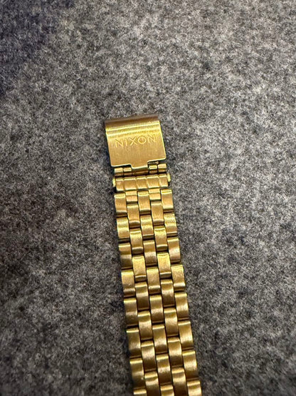 Analog Quartz Women