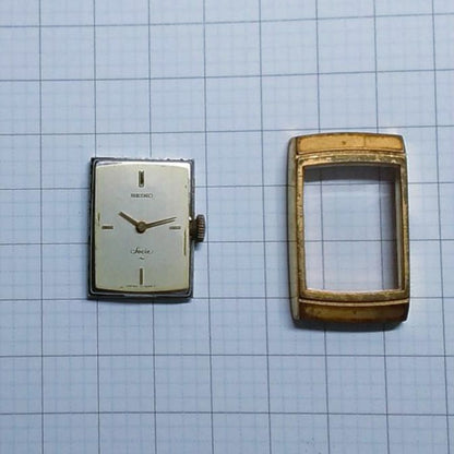 Seiko Analog Mechanical (Manual) Women