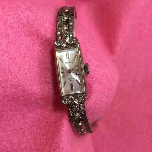 Seiko Analog Mechanical (Manual) Women