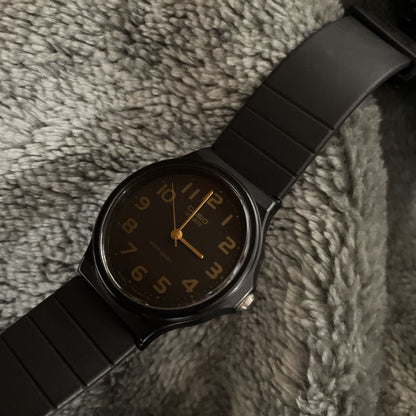 Casio Cheap-Casio MQ-24 Analog Quartz Women