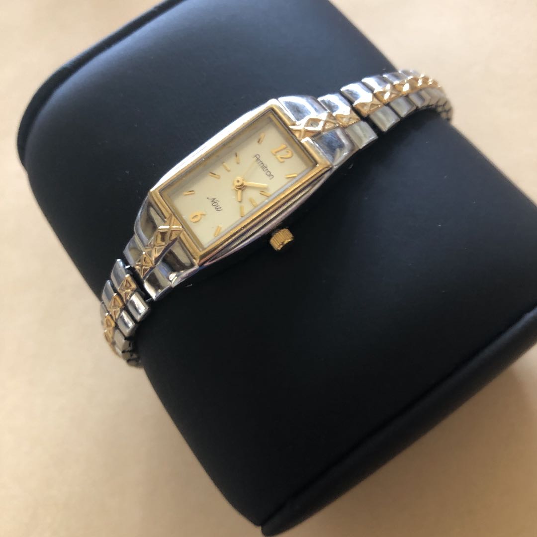 Armitron 3-NEEDLE Analog Quartz Women