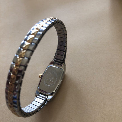 Armitron 3-NEEDLE Analog Quartz Women