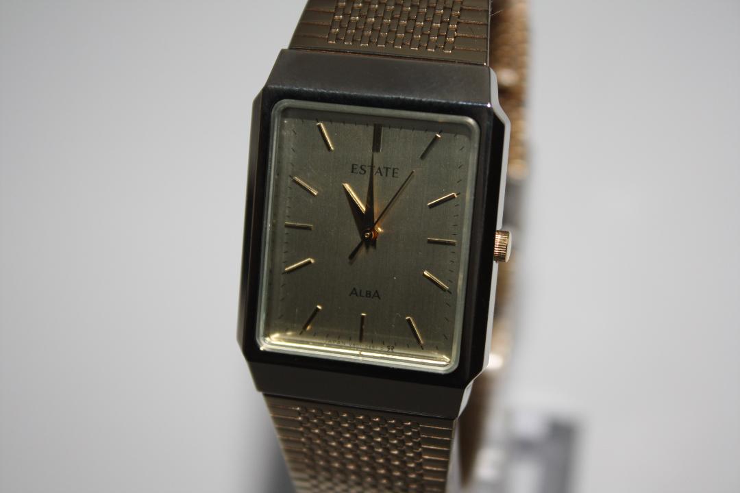 Seiko Alba Estate Analog Quartz Men Beautiful Item Men's Watch