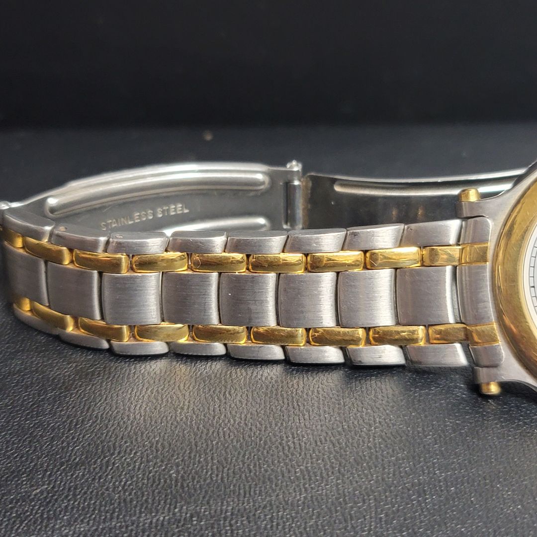 BURBERRY 8100 Analog Quartz Women