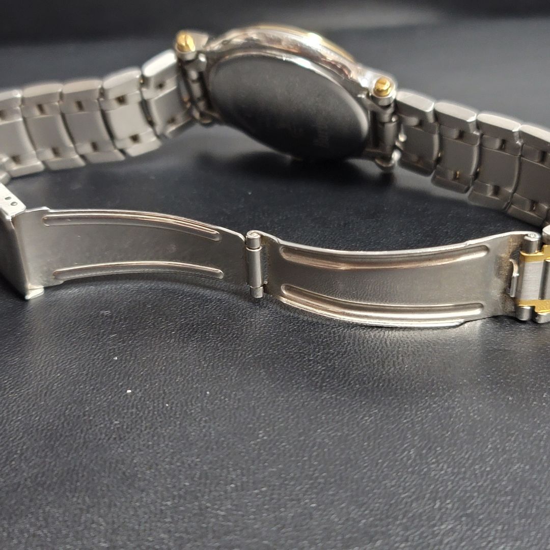 BURBERRY 8100 Analog Quartz Women