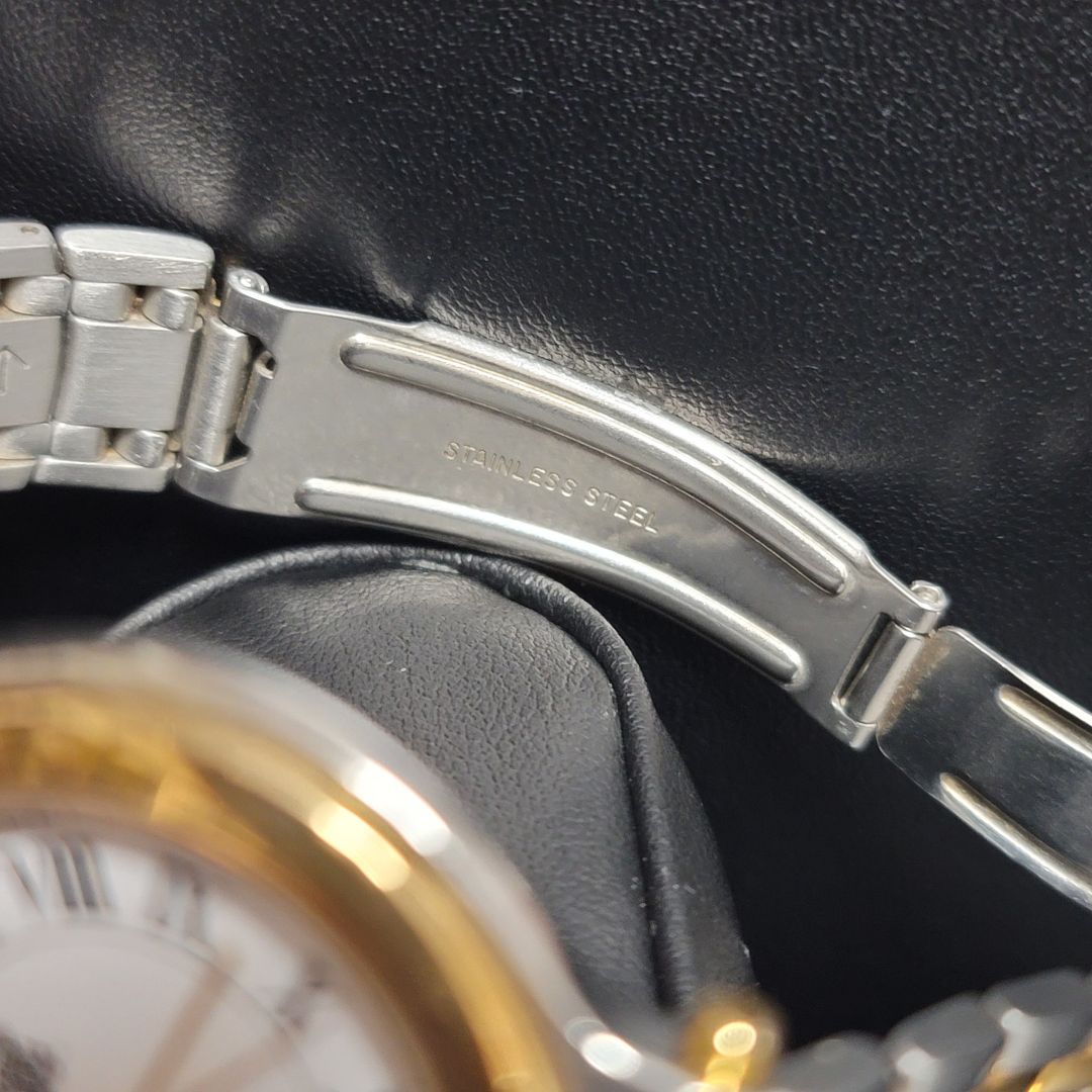 BURBERRY 8100 Analog Quartz Women
