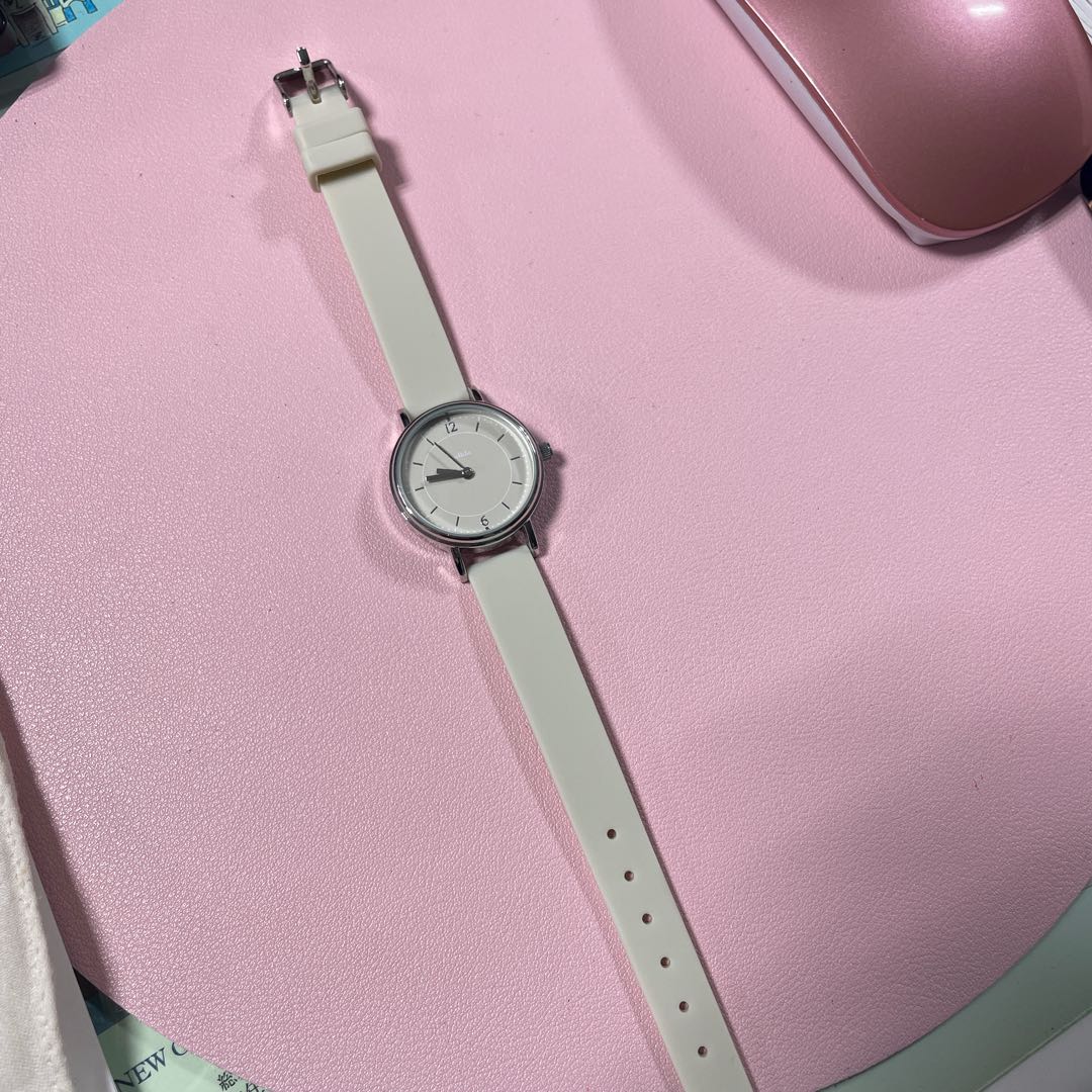 It's demo Analog Quartz Women