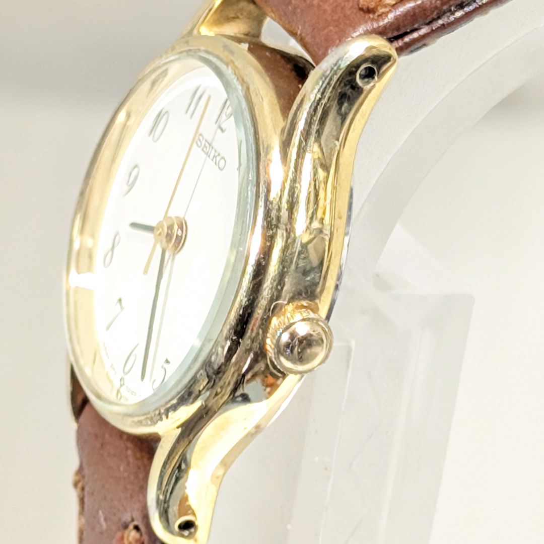 Seiko Analog Quartz Women Battery & Band Replaced Working Item