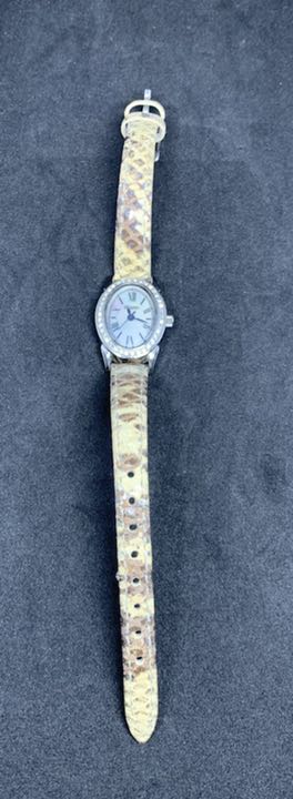 Citizen ELEGANCE Analog Quartz Women