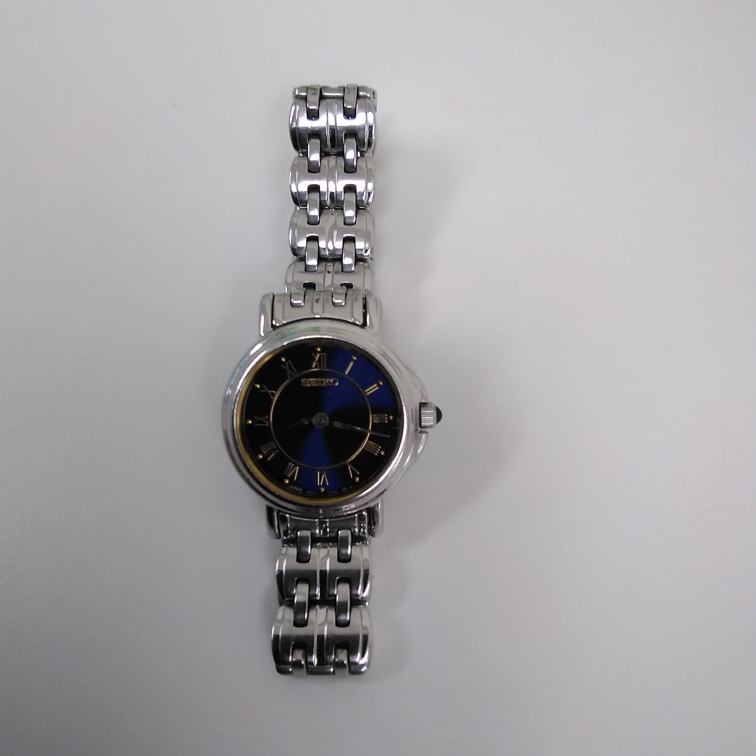 Seiko Analog Quartz Women