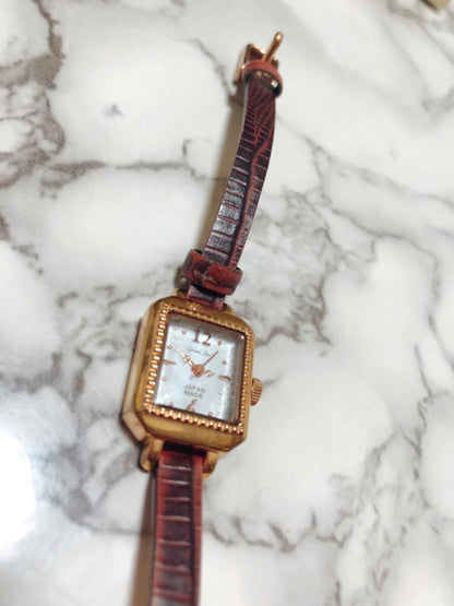 Grandeur Analog Quartz Women