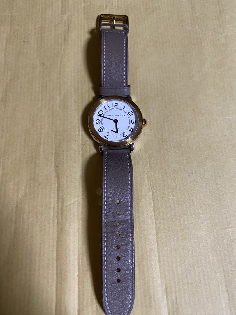 Analog Quartz Women