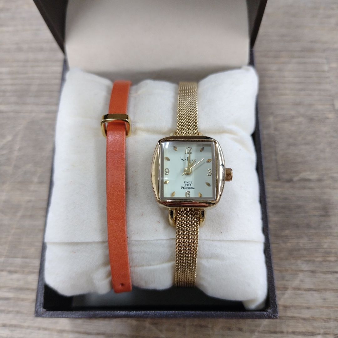 H.k.c Analog Quartz Women