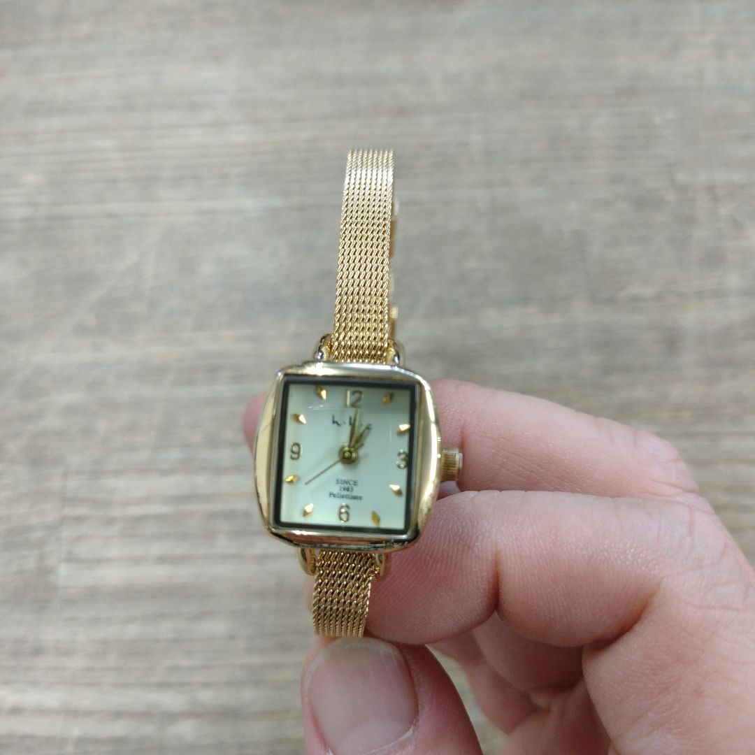 H.k.c Analog Quartz Women