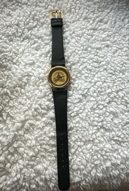 Tokyo Disney Resort 8399 Analog Quartz Women