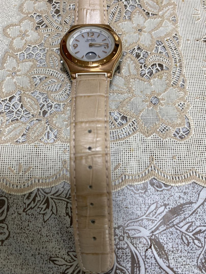 CASIO LWA-M146L-2AJF Digital-Analog Solar Women
