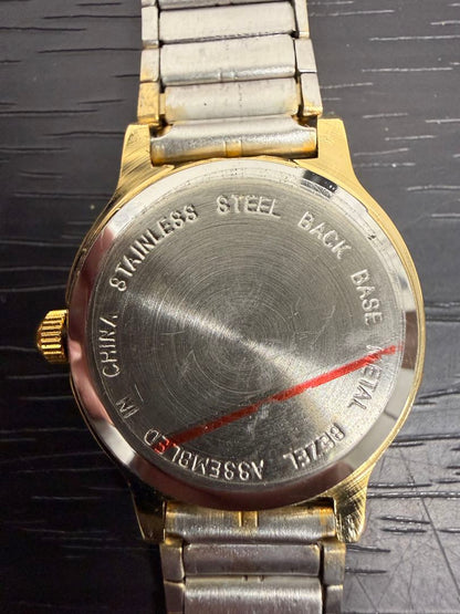 Lemand Analog Quartz Women レマンド レトロ品 Watch ゴールド系 コンビベルト [For Parts / Junk]