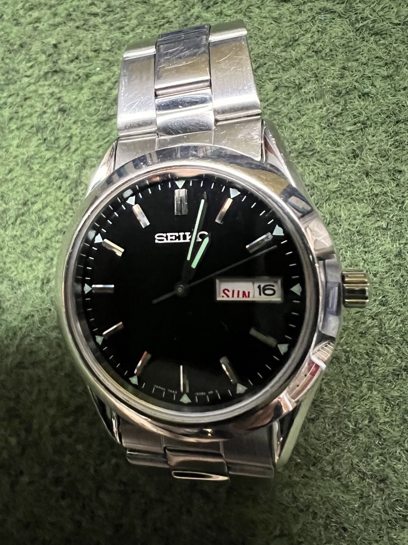 Seiko Analog Quartz Men Used Watch