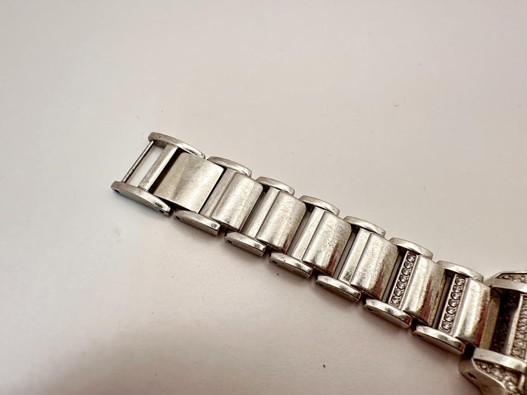 Jennifer Lopez Ladies Wristwatch, 25.5mm Silver Case, Quartz, Decorative Bezel