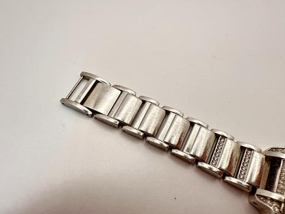 Jennifer Lopez Ladies Wristwatch, 25.5mm Silver Case, Quartz, Decorative Bezel