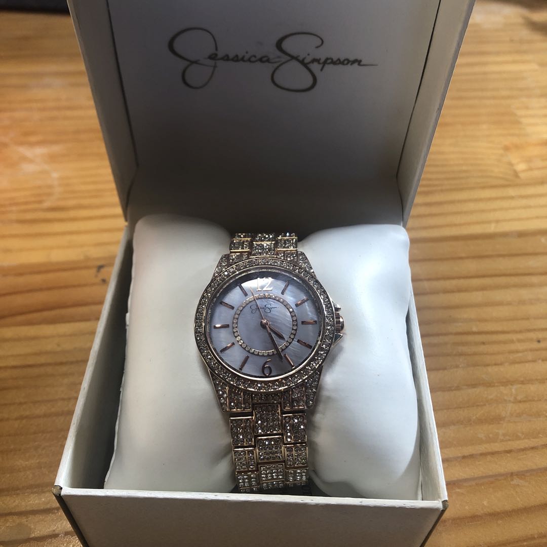 Jessica Simpson Analog Quartz Women