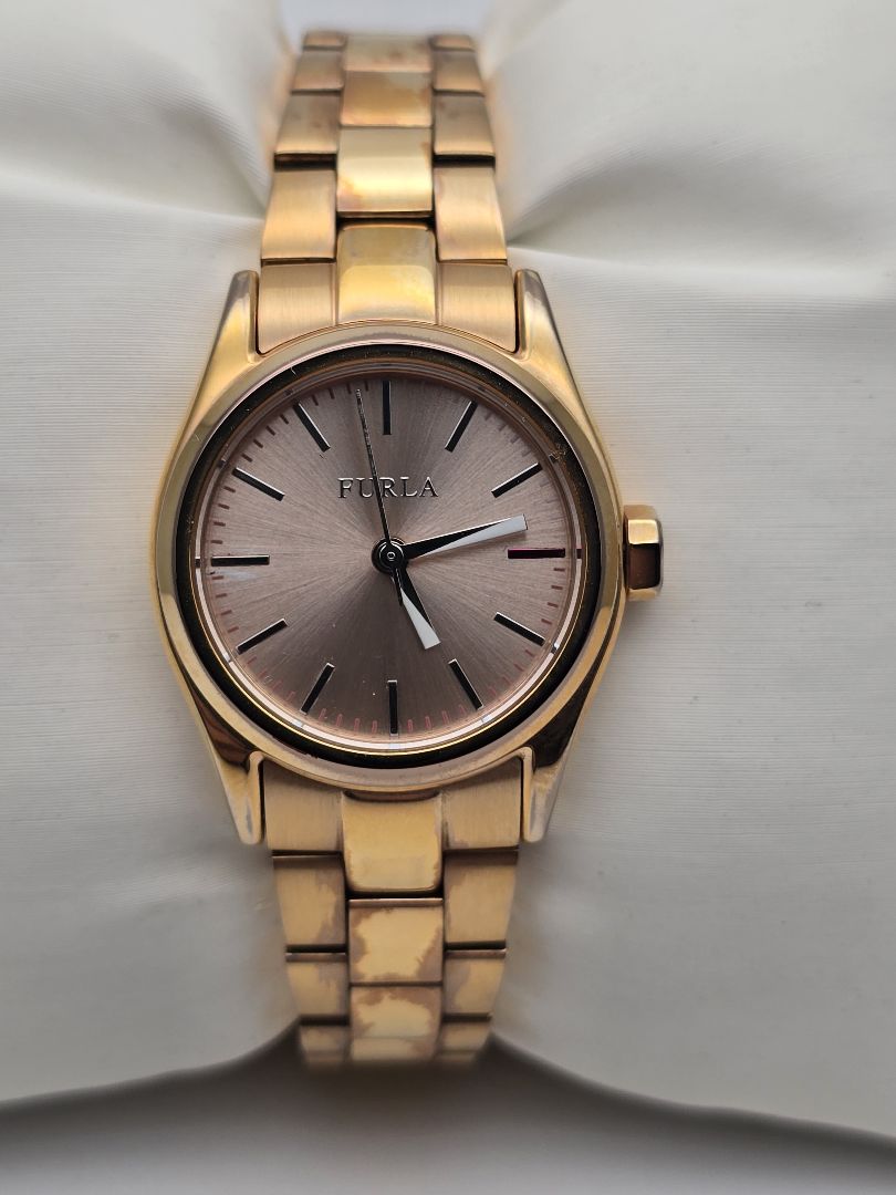Furla Analog Quartz Women フルラ ゴールド Watch ピンク文字盤