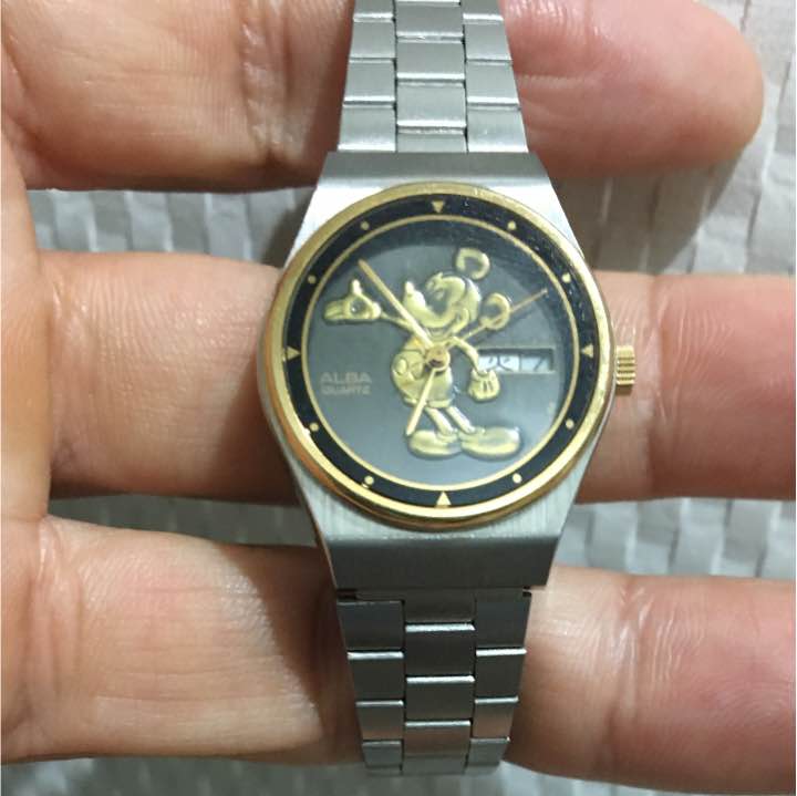 Seiko Alba Mickey Mouse Disney Collaboration V243-0030 Analog Quartz Women ディズニー ミッキー Watch