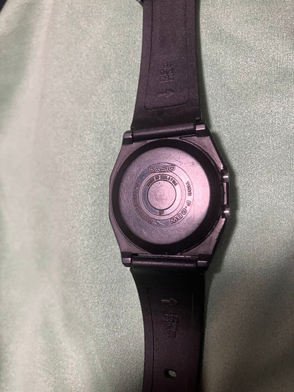 Casio F-28W Digital Quartz Men
