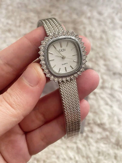 Gedi Analog Quartz Women