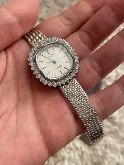 Gedi Analog Quartz Women