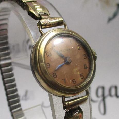 Nivada Analog Mechanical (Manual) Women
