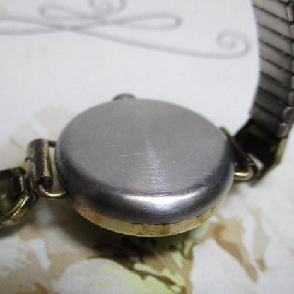 Nivada Analog Mechanical (Manual) Women
